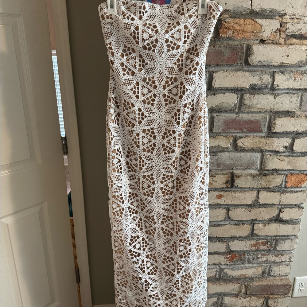 Showpo Tamika Midi dress - Picture 3 of 5